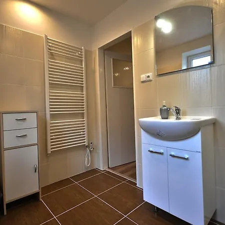 Appartement Apartman Nad Laznemi